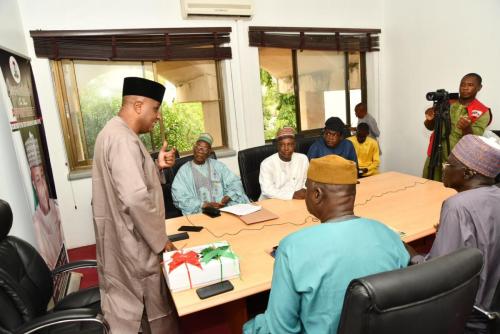 The Secretary to the State Government delivering his vote of thanks.